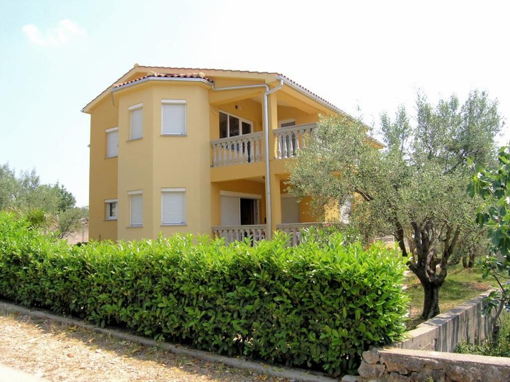 Apartments Ana & Ivan Krk Town Oda fotoğraf
